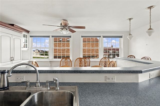 201 Randolph Avenue, Tiverton, RI 02878