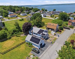 201 Randolph Avenue, Tiverton, RI 02878