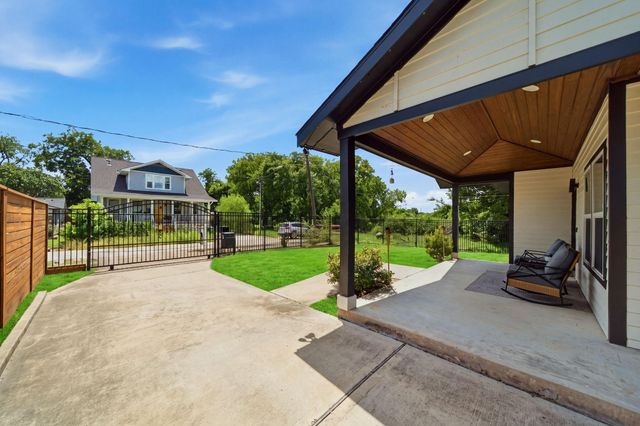 801 Wilkes Street, Houston, TX 77009