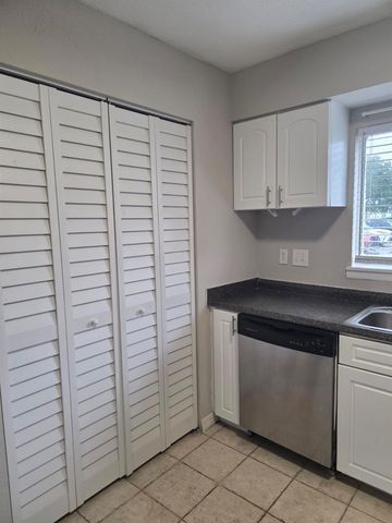 4203 S SEMORAN BOULEVARD 4, Orlando, FL 32822