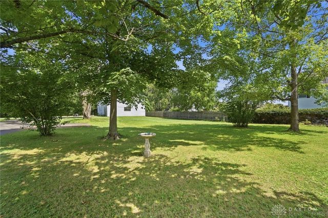 7550 Dog Leg Road, Dayton, OH 45414