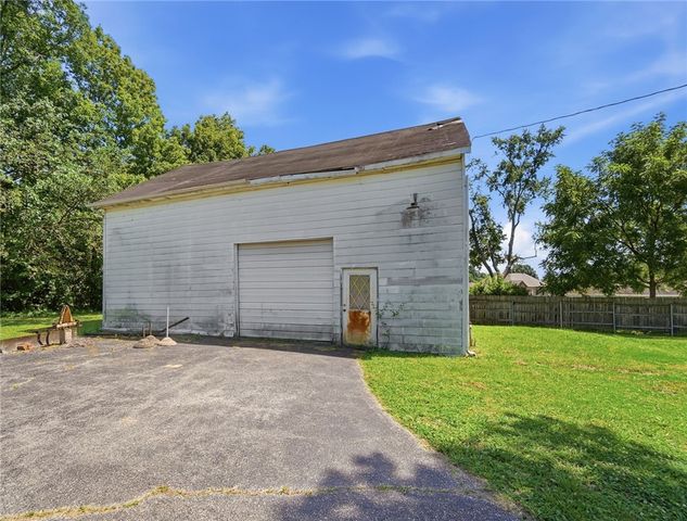 7550 Dog Leg Road, Dayton, OH 45414