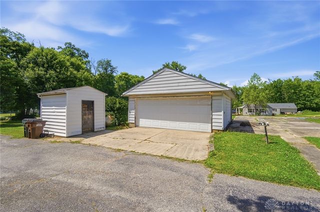 7550 Dog Leg Road, Dayton, OH 45414