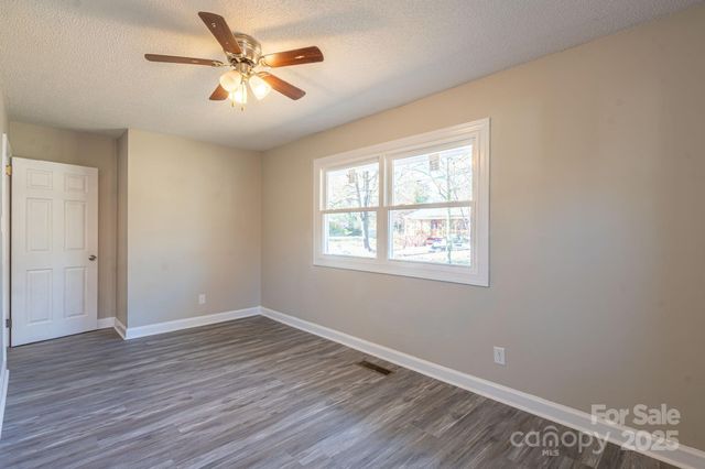 1712 Findlay Street, Gastonia, NC 28052