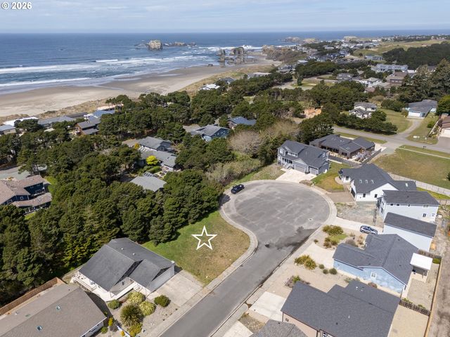 3122 PERIWINKLE Ln Sw 5, Bandon, OR 97411