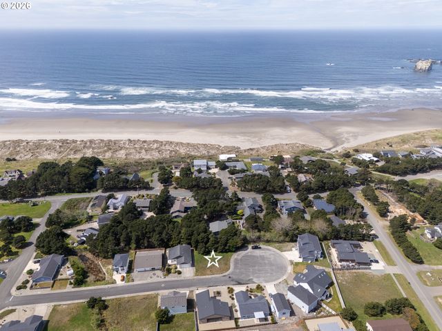 3122 PERIWINKLE Ln Sw 5, Bandon, OR 97411