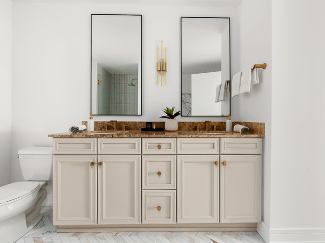 130 N Garland Court 3403, Chicago, IL 60602