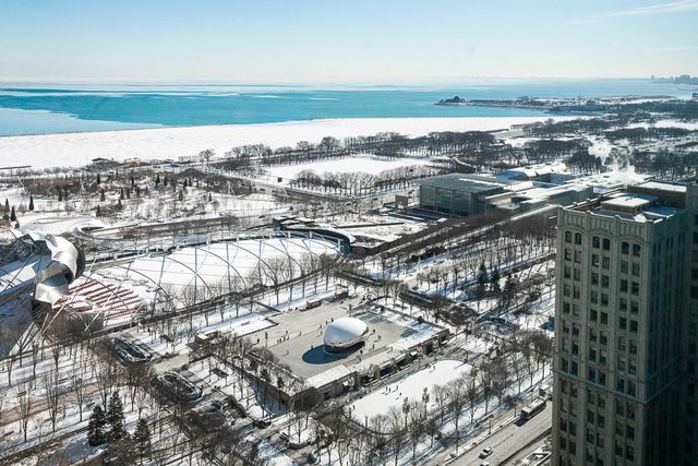 130 N Garland Court 3403, Chicago, IL 60602