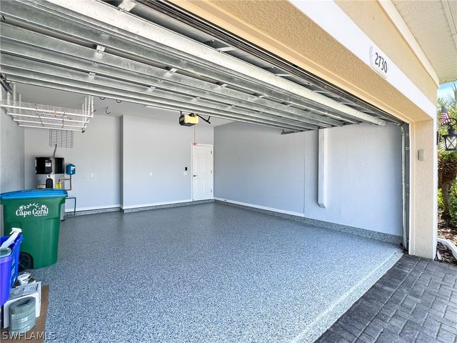 2730 Vareo CT, Cape Coral, FL 33991