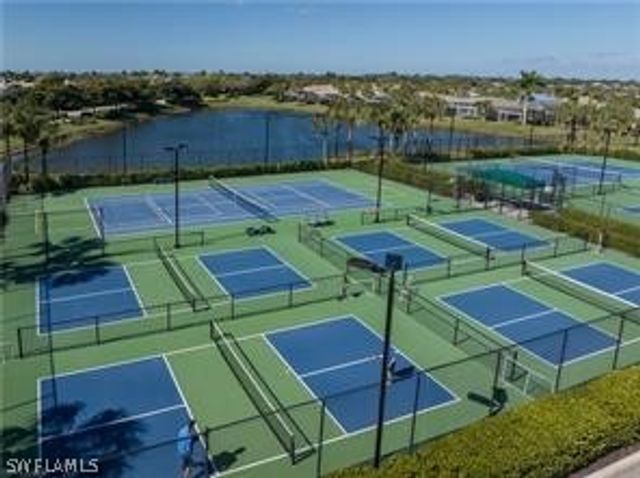 2730 Vareo CT, Cape Coral, FL 33991