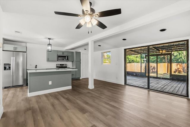 10395 SAN MARTIN BOULEVARD NE, St Petersburg, FL 33702