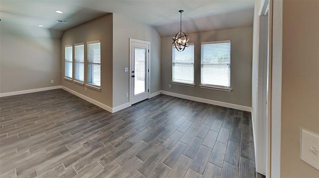 10520 NW 41st Street, Yukon, OK 73099