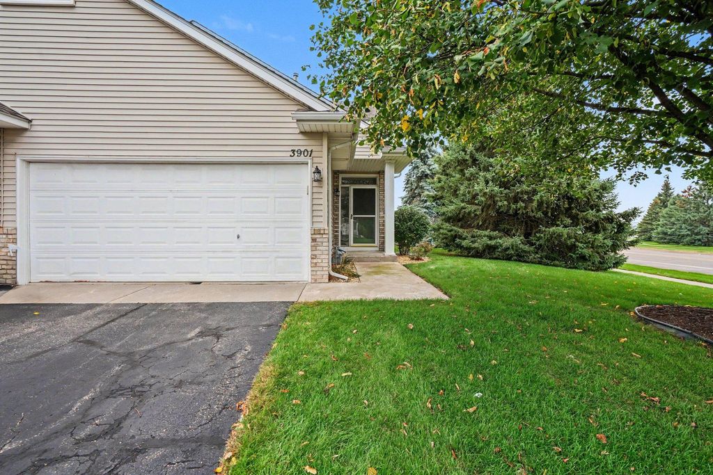 3901 124th Circle NW, Coon Rapids, MN 55433 — photo 2