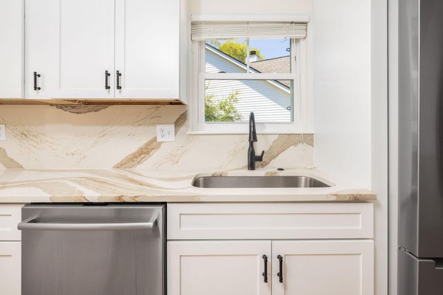 1185 Crab Walk, Charleston, SC 29412