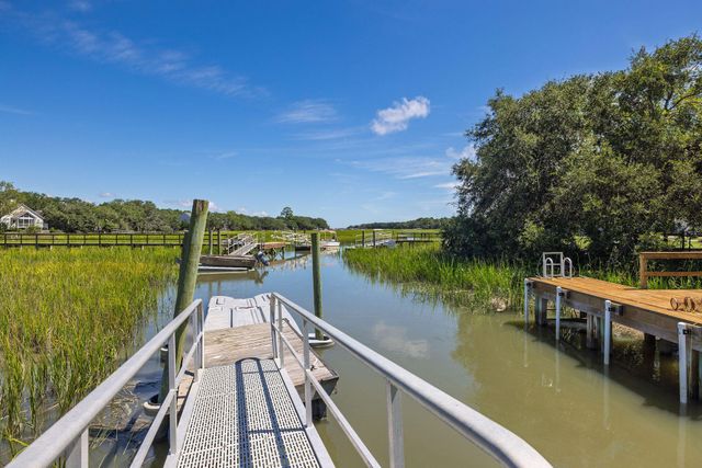 1185 Crab Walk, Charleston, SC 29412
