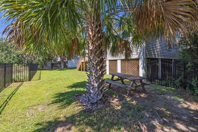 1185 Crab Walk, Charleston, SC 29412