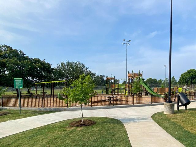 2302 Hewitt Drive, Houston, TX 77018