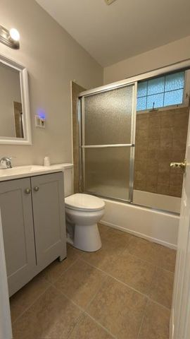 5602 KINGS PARK DR, Springfield, VA 22151