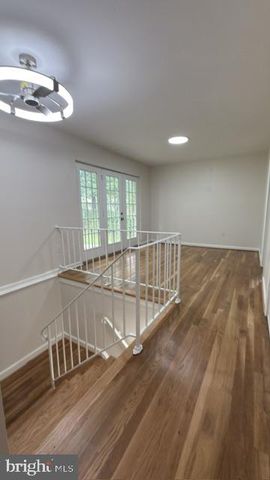 5602 KINGS PARK DR, Springfield, VA 22151