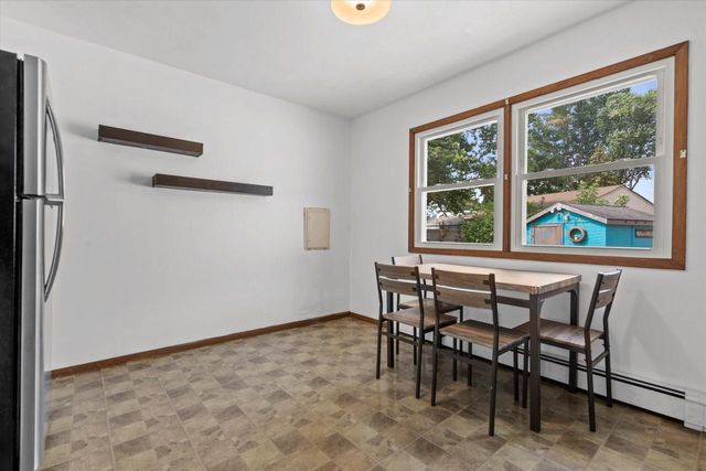 2421 W Bridge STREET, Milwaukee, WI 53221
