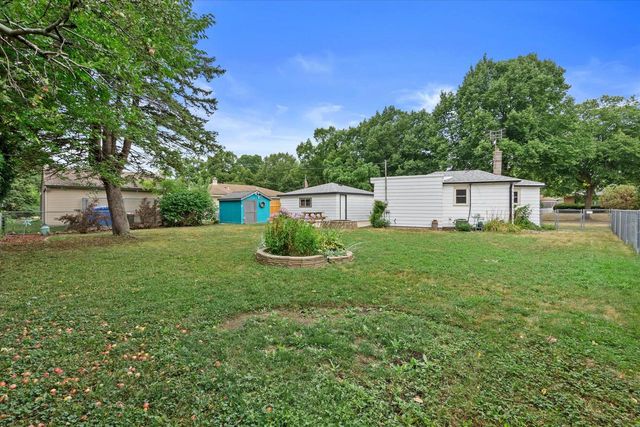 2421 W Bridge STREET, Milwaukee, WI 53221