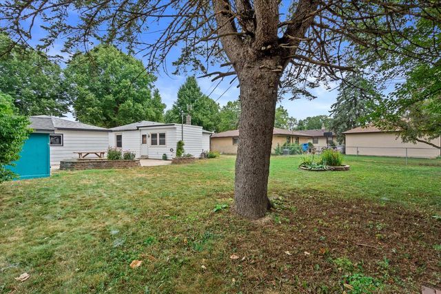 2421 W Bridge STREET, Milwaukee, WI 53221