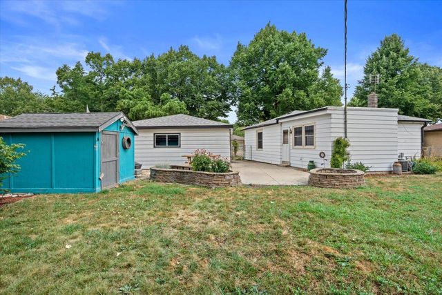 2421 W Bridge STREET, Milwaukee, WI 53221