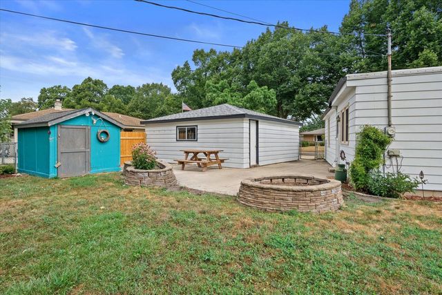 2421 W Bridge STREET, Milwaukee, WI 53221