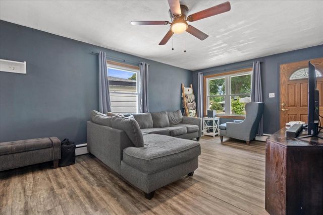 2421 W Bridge STREET, Milwaukee, WI 53221