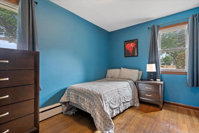 2421 W Bridge STREET, Milwaukee, WI 53221