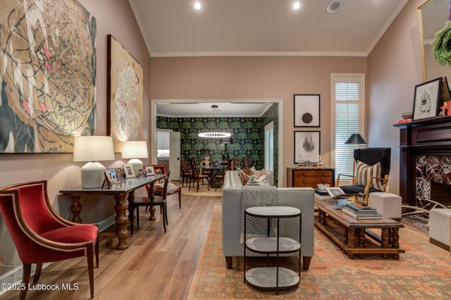 8707 Savannah Avenue, Lubbock, TX 79424