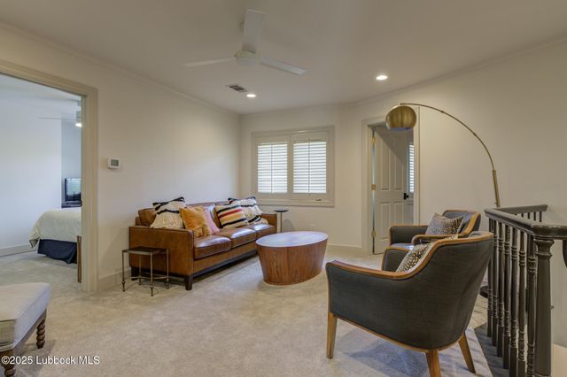 8707 Savannah Avenue, Lubbock, TX 79424