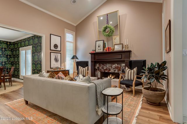 8707 Savannah Avenue, Lubbock, TX 79424