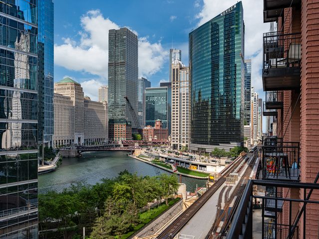 165 N Canal Street 809, Chicago, IL 60606