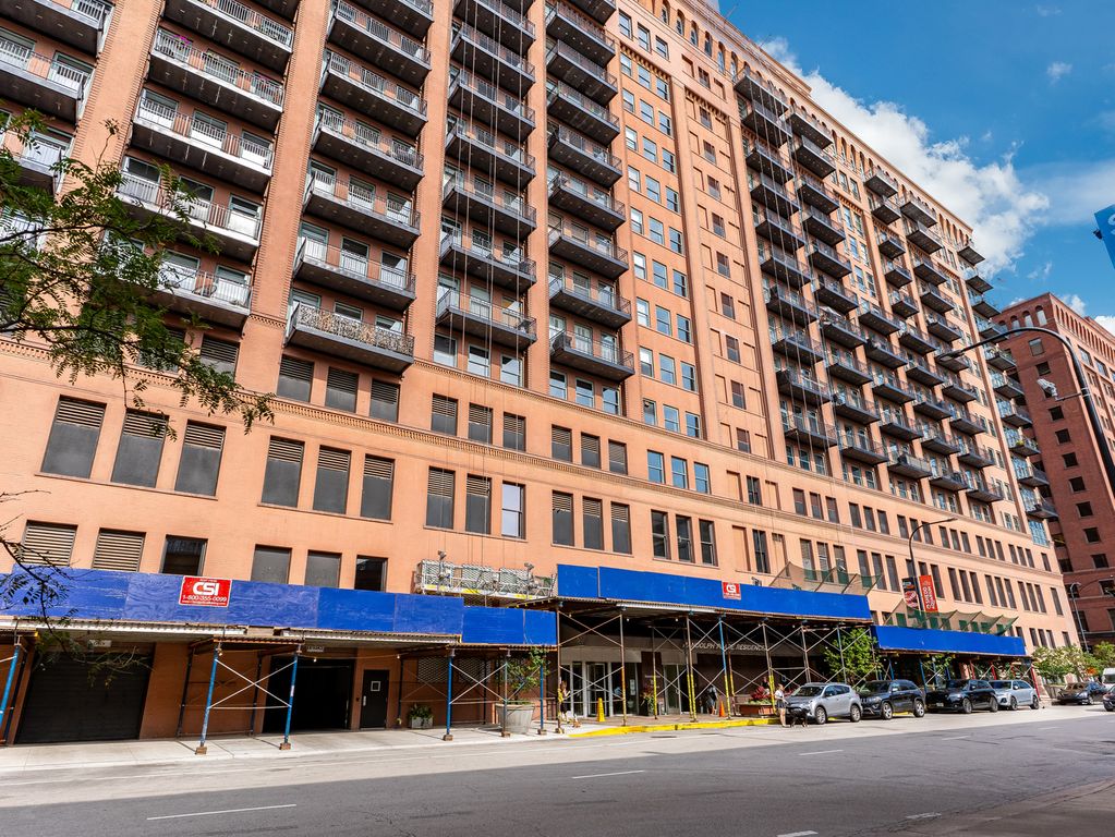 165 N Canal Street 809, Chicago, IL 60606