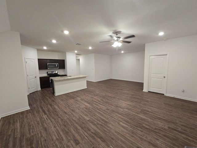 740 Lambot Ave, Zachary, LA 70791