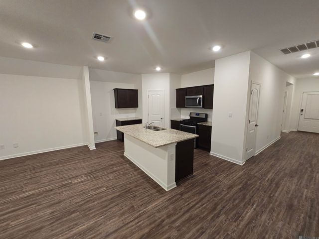 740 Lambot Ave, Zachary, LA 70791