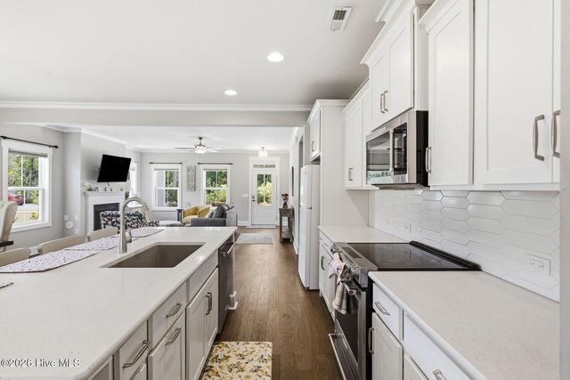 1021 Summer Wind Drive, Wilmington, NC 28411