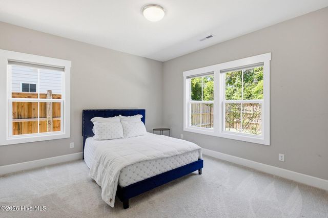 1021 Summer Wind Drive, Wilmington, NC 28411