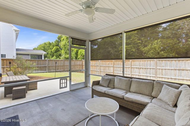 1021 Summer Wind Drive, Wilmington, NC 28411