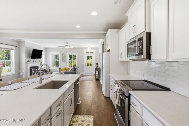 1021 Summer Wind Drive, Wilmington, NC 28411