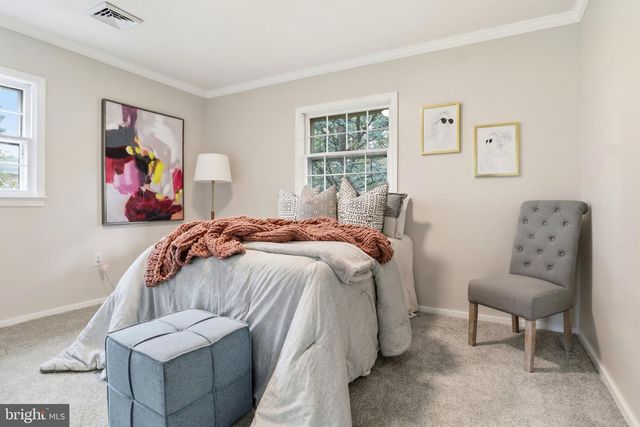 861 W FOXCROFT DR, Camp Hill, PA 17011