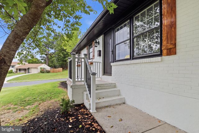 861 W FOXCROFT DR, Camp Hill, PA 17011