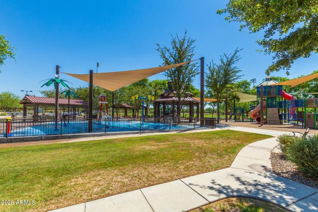 27413 W TONOPAH Drive, Buckeye, AZ 85396