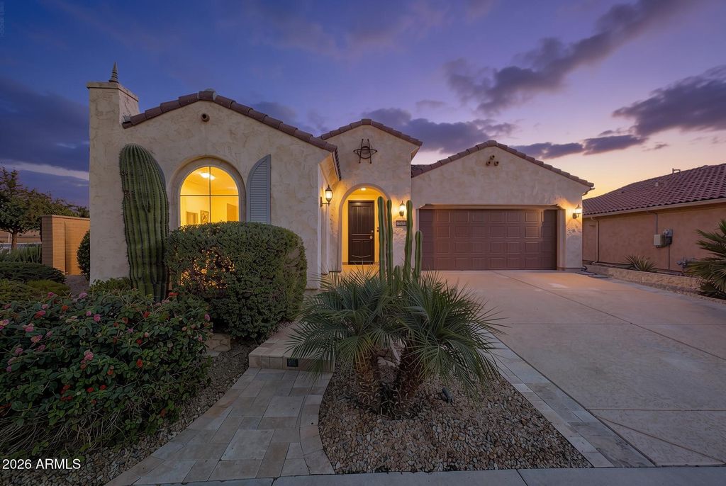 27413 W TONOPAH Drive, Buckeye, AZ 85396