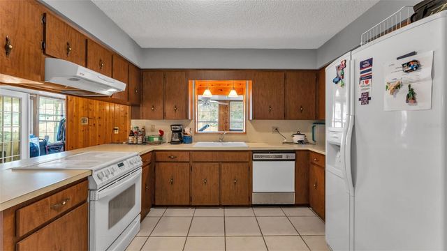 5717 LAKE GROVE DRIVE, Lakeland, FL 33809