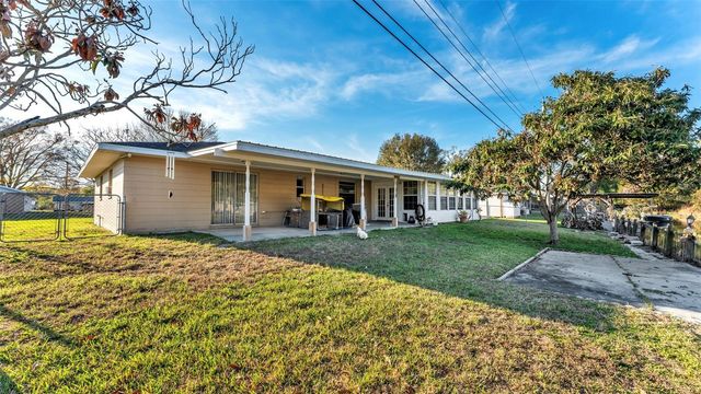 5717 LAKE GROVE DRIVE, Lakeland, FL 33809