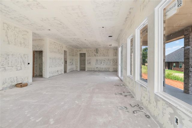 11509 NW 102nd Street, Yukon, OK 73099