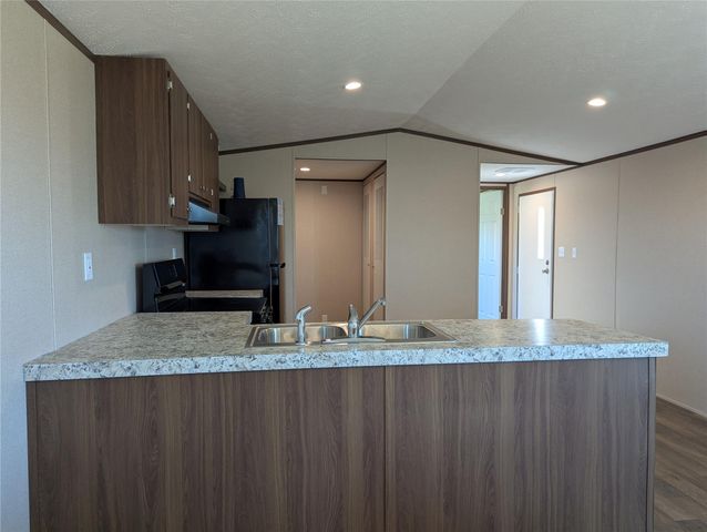 1432 County Road 382, Rosharon, TX 77583