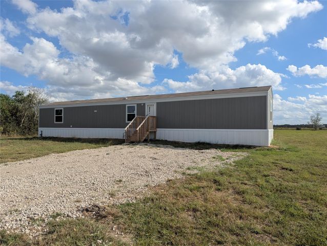 1432 County Road 382, Rosharon, TX 77583